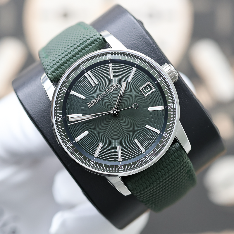 Audemars Piguet 2025 Code 11.59 Self-Winding 15210ST 41mm Green Dial