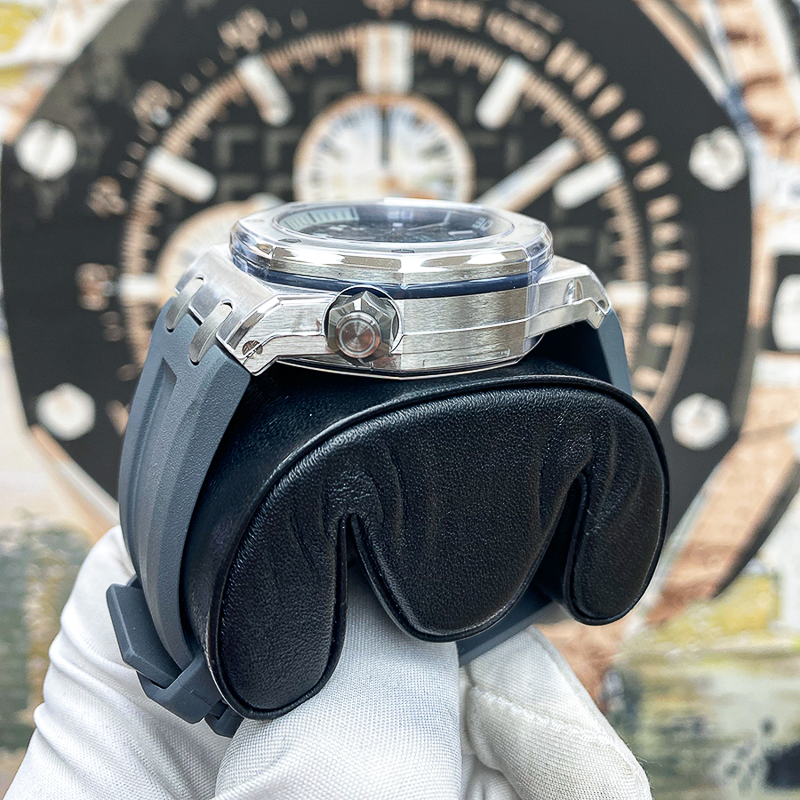 Audemars Piguet Royal Oak Offshore Diver 42mm 15720ST Grey Dial