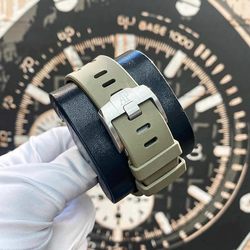 Audemars Piguet Royal Oak Offshore Chronograph 26420SO 43mm Taupe Dial