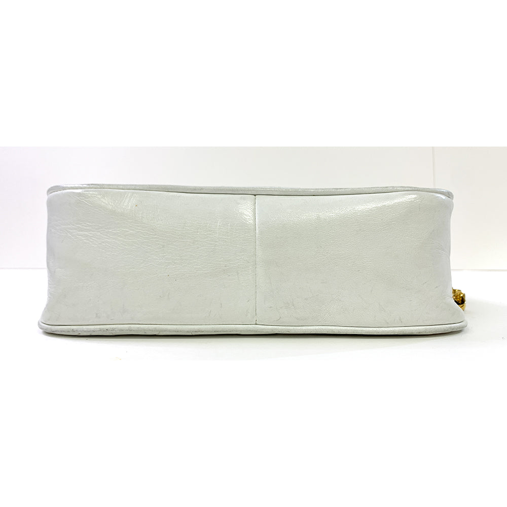 CHANEL White Vintage Flap Bag Gold Hardware Pre-Owned