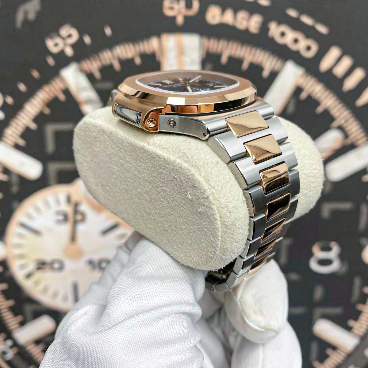 Patek Philippe 2022 NEW STYLE BUCKLE Nautlius Chronograph 5980/1AR 40.5mm Blue Dial Pre-Owned