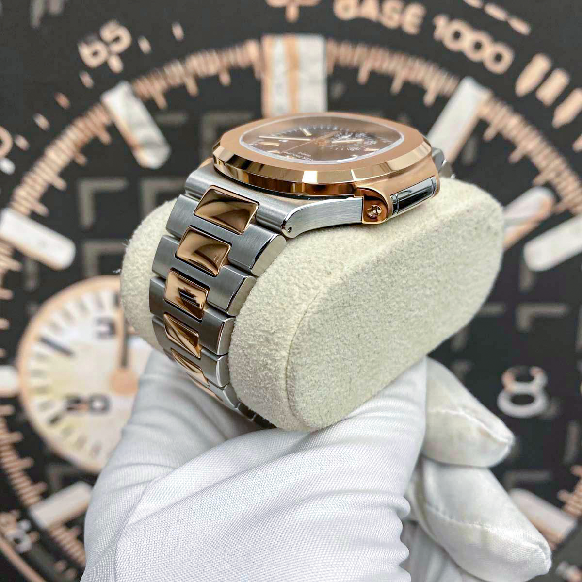 Patek Philippe 2022 NEW STYLE BUCKLE Nautlius Chronograph 5980/1AR 40.5mm Blue Dial Pre-Owned
