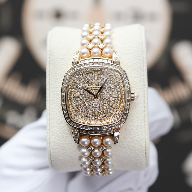 Patek Philippe Gondolo Haute Joaillerie 7042/100R 31mm Diamond Dial