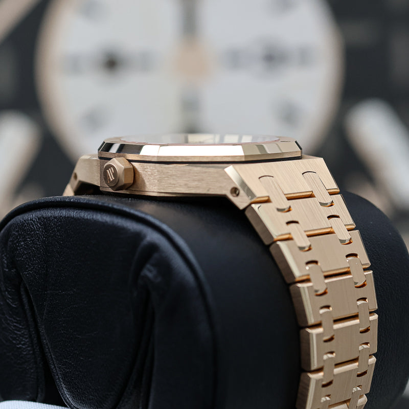 Audemars Piguet Royal Oak Self-Winding 77450OR.OO.1361OR.01 34mm Pink Dial