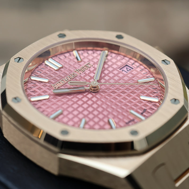 Audemars Piguet Royal Oak Self-Winding 77450OR.OO.1361OR.01 34mm Pink Dial