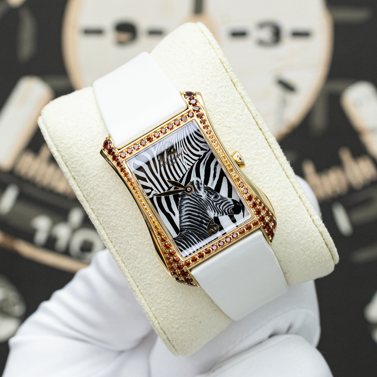 Patek Philippe Gondolo Serata Joaillerie Quartz 4962/200R 28.5mm Zebra Motif Dial