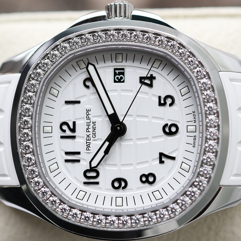 Patek Philippe Aquanaut Luce Quartz 5267/200A-010 38mm White Dial