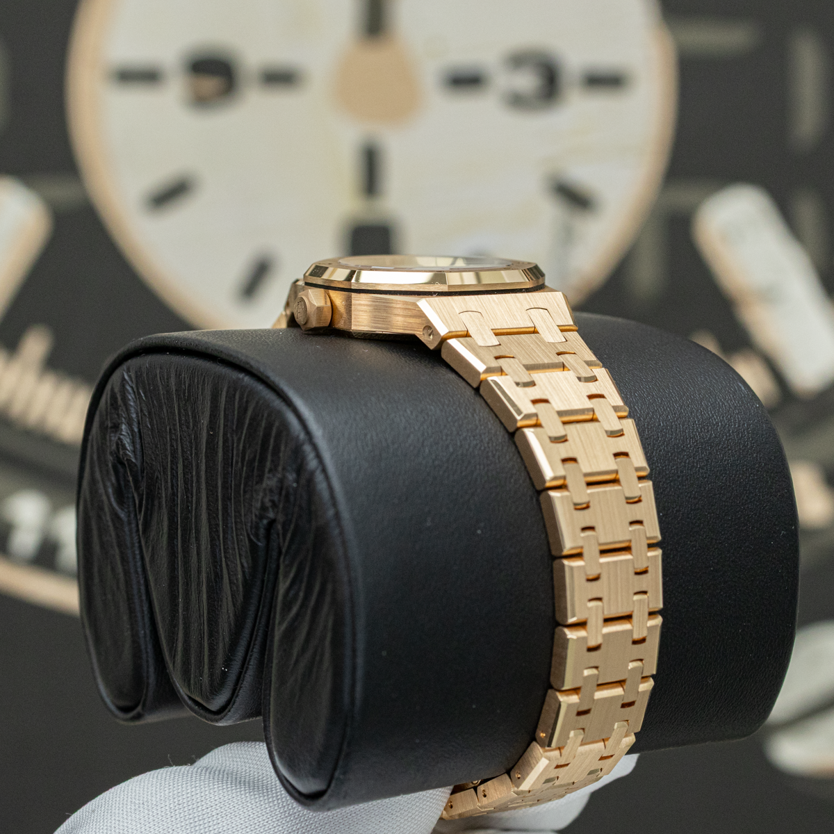 Audemars Piguet 2026 Royal Oak Mini Quartz 67630OR 23mm Diamond-Set Onyx Dial
