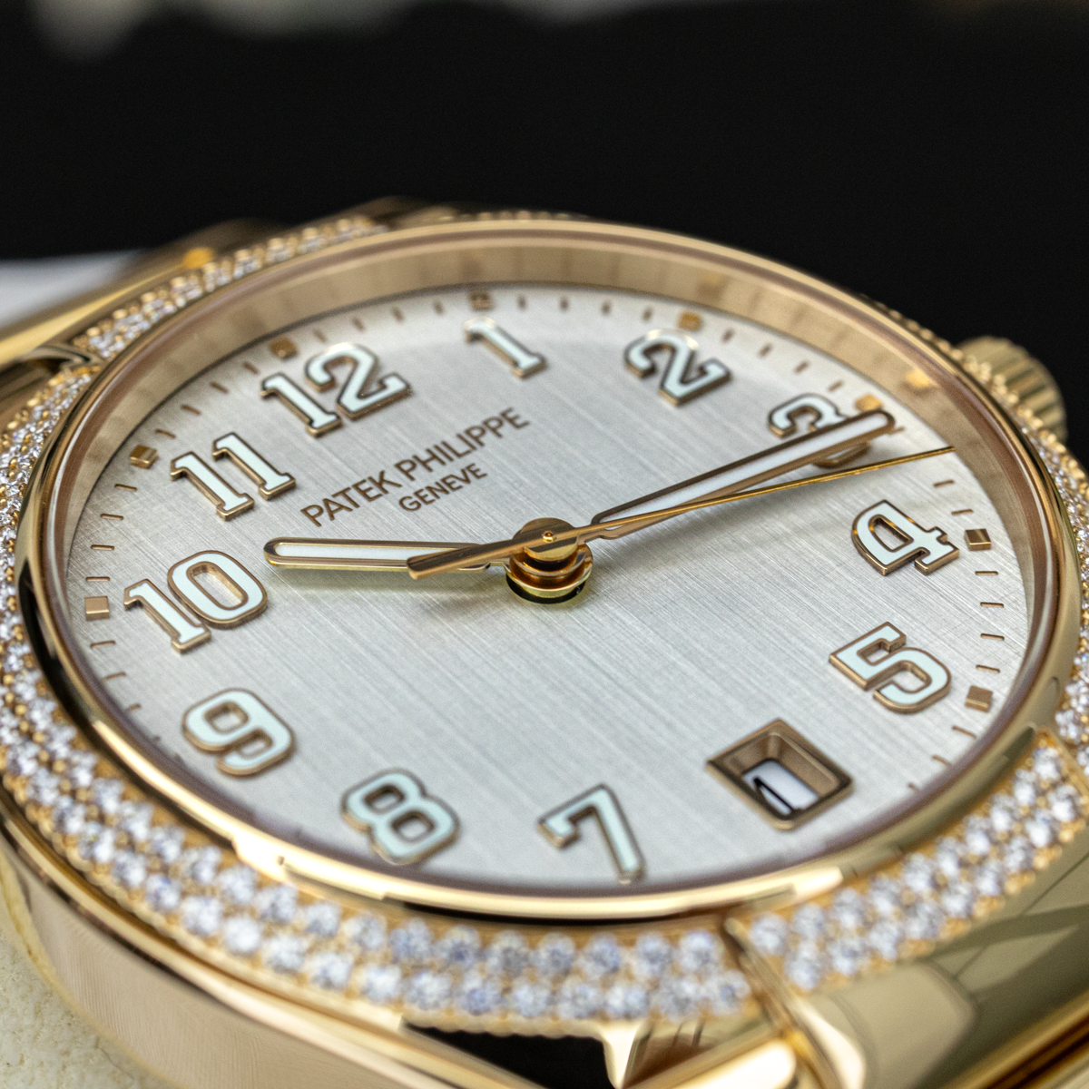 Patek Philippe Twenty-4 Round 7300/1200R 36mm Silver Dial
