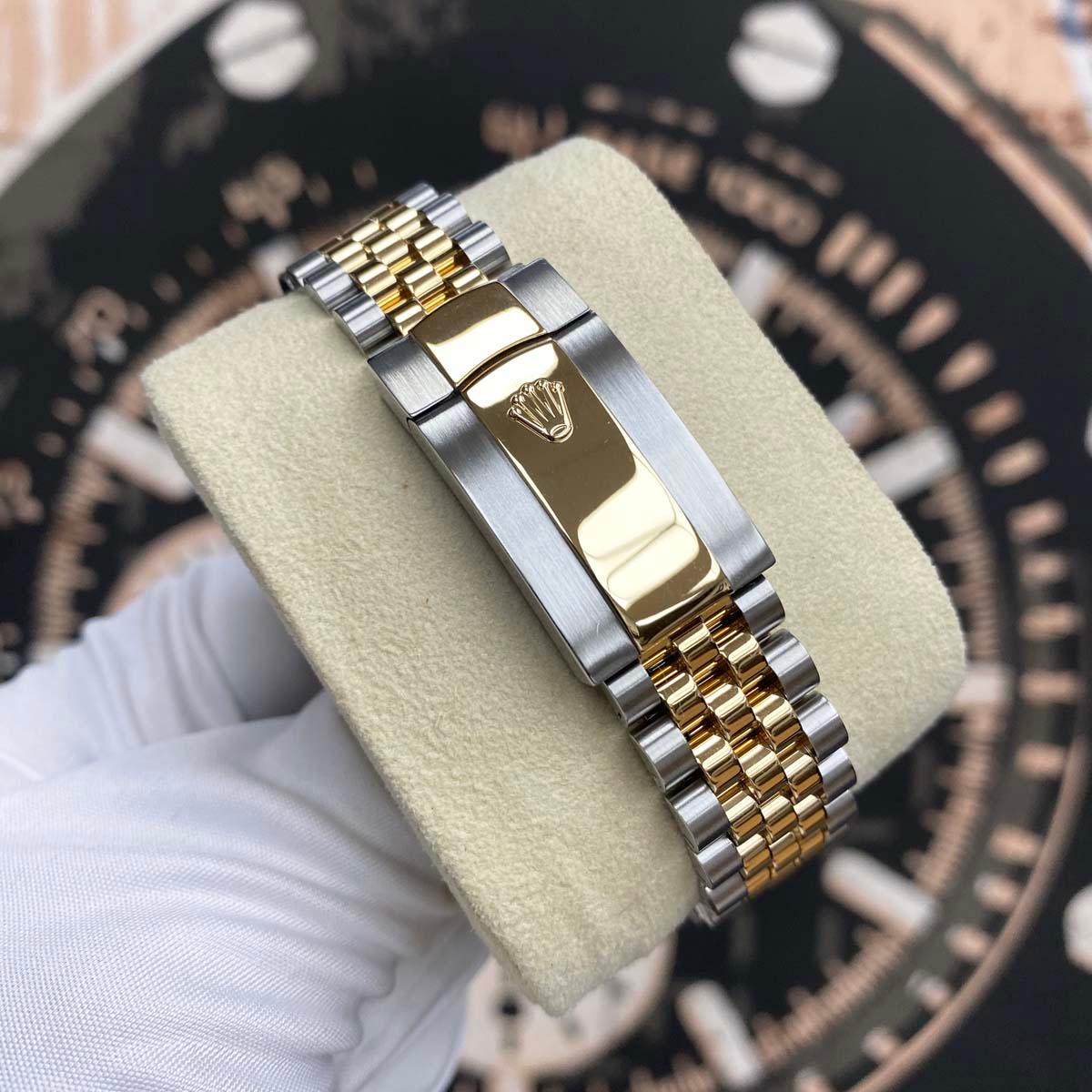 Rolex Datejust 41mm Slate Roman Numeral Dial Fluted Bezel 126333 Pre-Owned - Gotham Trading