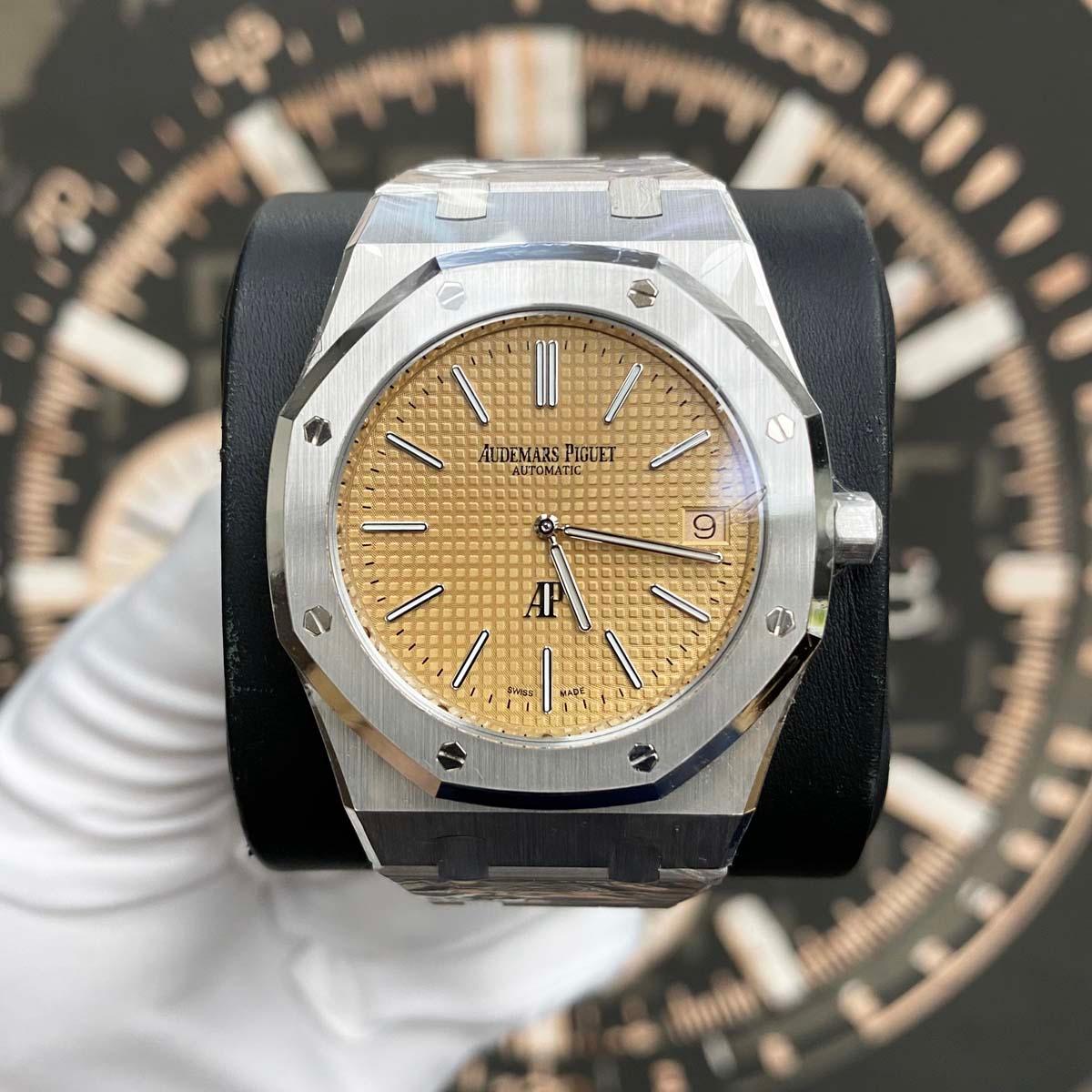 Audemars Piguet Royal Oak Jumbo Extra-Thin 39mm 15202BC Salmon Dial UNWORN - Gotham Trading