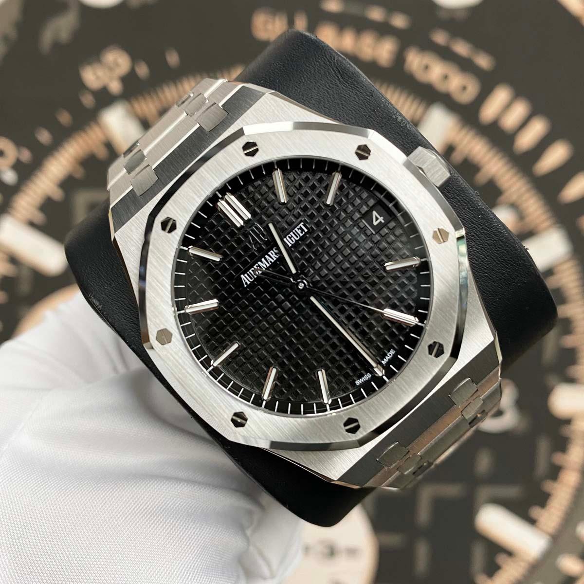 Audemars Piguet Royal Oak 41mm 15500ST.OO.1220ST.03 Black Dial Unworn Condition - Gotham Trading