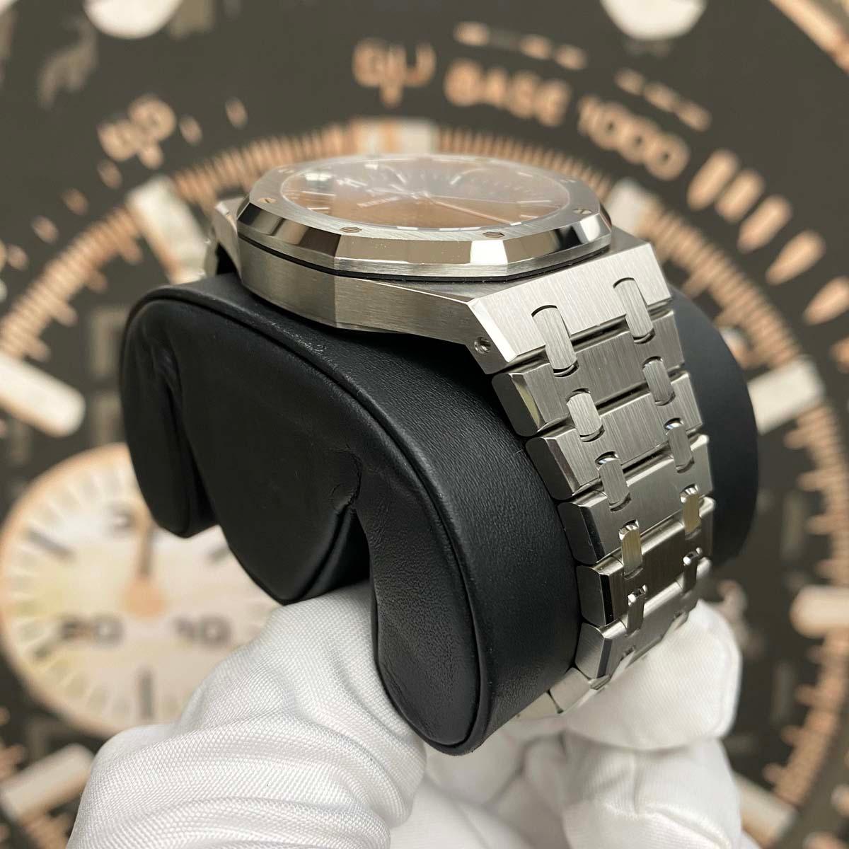 Audemars Piguet Royal Oak 41mm 15500ST.OO.1220ST.03 Black Dial Unworn Condition - Gotham Trading