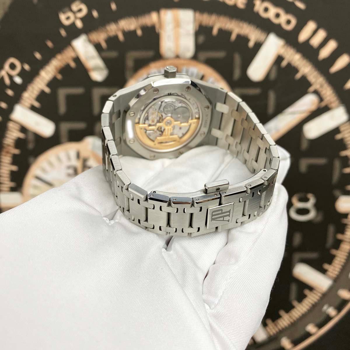 Audemars Piguet Royal Oak Jumbo Extra-Thin 39mm 15202ST.OO.1240ST.01 Blue Dial Pre-Owned - Gotham Trading