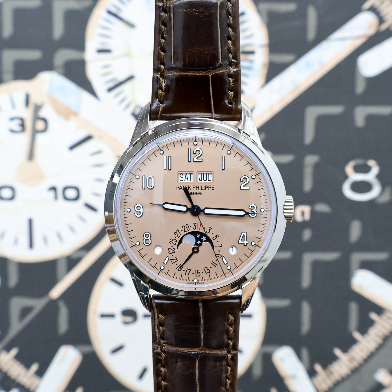 Patek Philippe Grand Complications Perpetual Calendar 40mm 5320G Salmon Dial