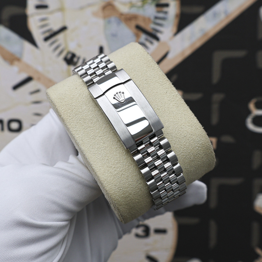 Rolex 2025 Datejust 36mm Mother Of Pearl Diamond Dial Fluted Bezel 126234