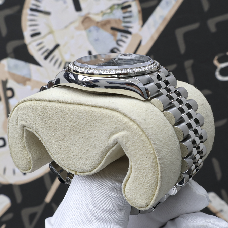 Rolex 2025 Datejust 36mm Mother Of Pearl Diamond Dial Fluted Bezel 126234