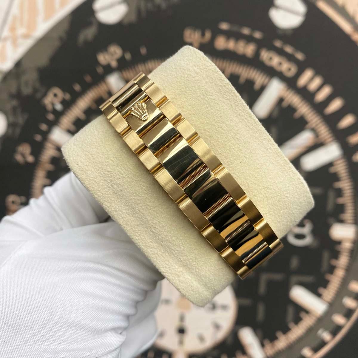 Rolex Day-Date 36mm Yellow Gold Smooth Bezel Oyster Bracelet 118208 Silver Diamond Dial Pre-Owned - Gotham Trading