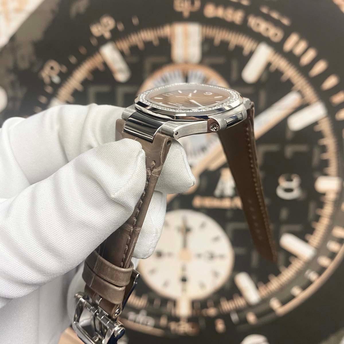 Patek Philippe Nautilus Quartz 32mm 7010G-012 Grey / Brown Dial Pre-Owned - Gotham Trading