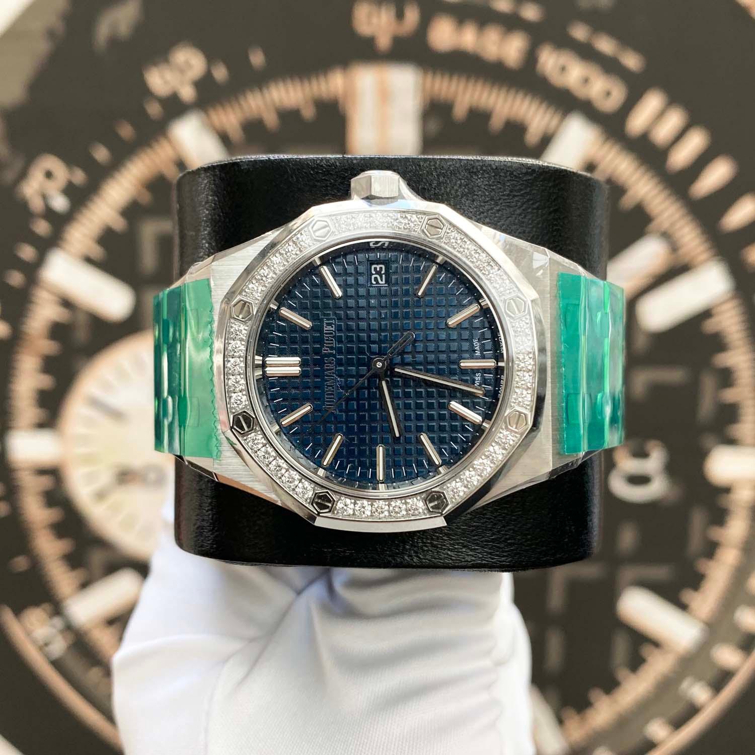 Audemars Piguet Royal Oak Selfwinding 34mm 77451ST.ZZ.1361ST.0450 50th Anniversary Blue Dial - Gotham Trading