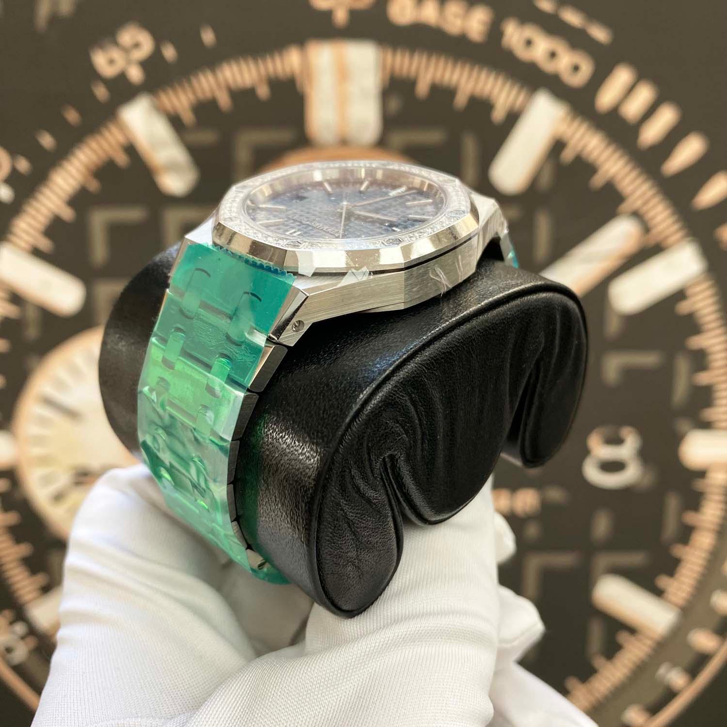 Audemars Piguet Royal Oak Selfwinding 34mm 77451ST.ZZ.1361ST.0450 50th Anniversary Blue Dial - Gotham Trading