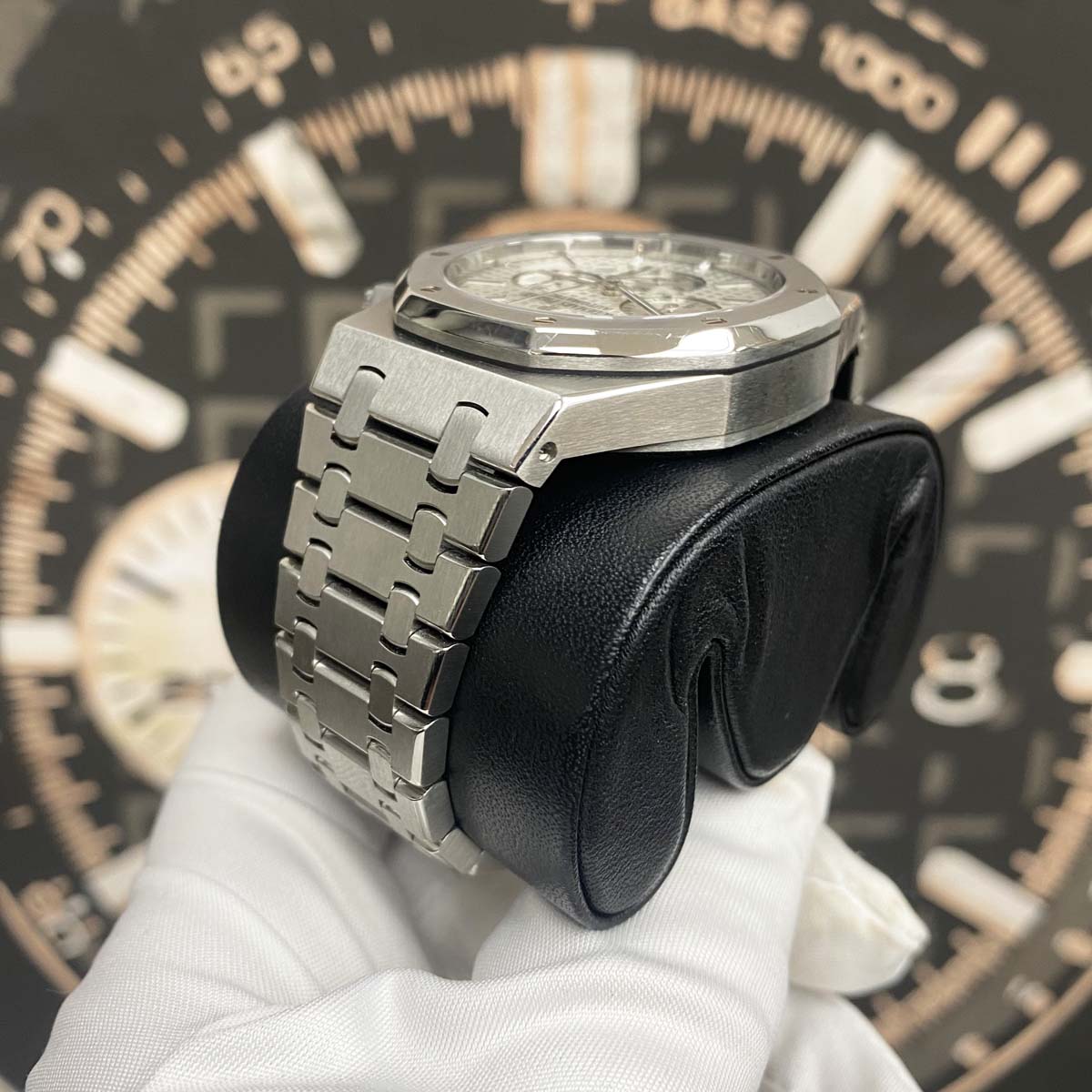 Audemars Piguet Royal Oak Chronograph 41mm 26320ST White Dial Pre-Owned - Gotham Trading