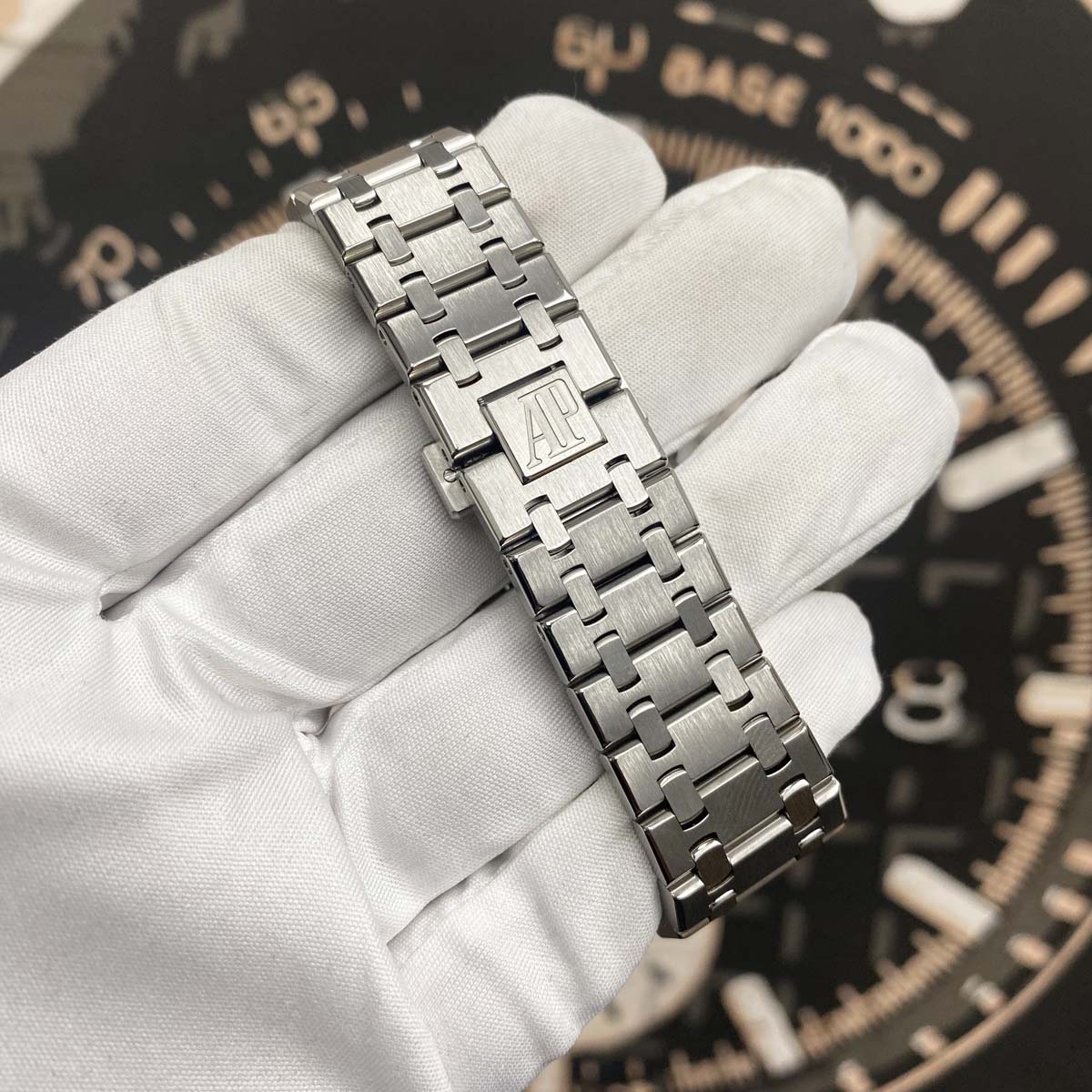 Audemars Piguet Royal Oak Chronograph 41mm 26320ST White Dial Pre-Owned - Gotham Trading