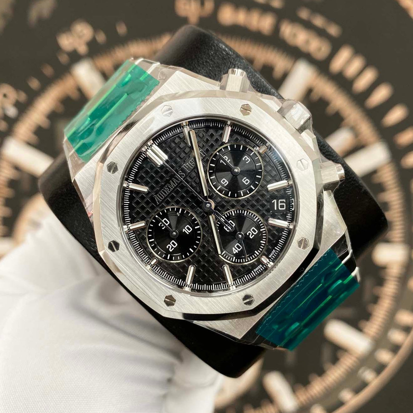 Audemars Piguet Royal Oak 41mm 26240ST.OO.1320ST.06 Black Dial - Gotham Trading