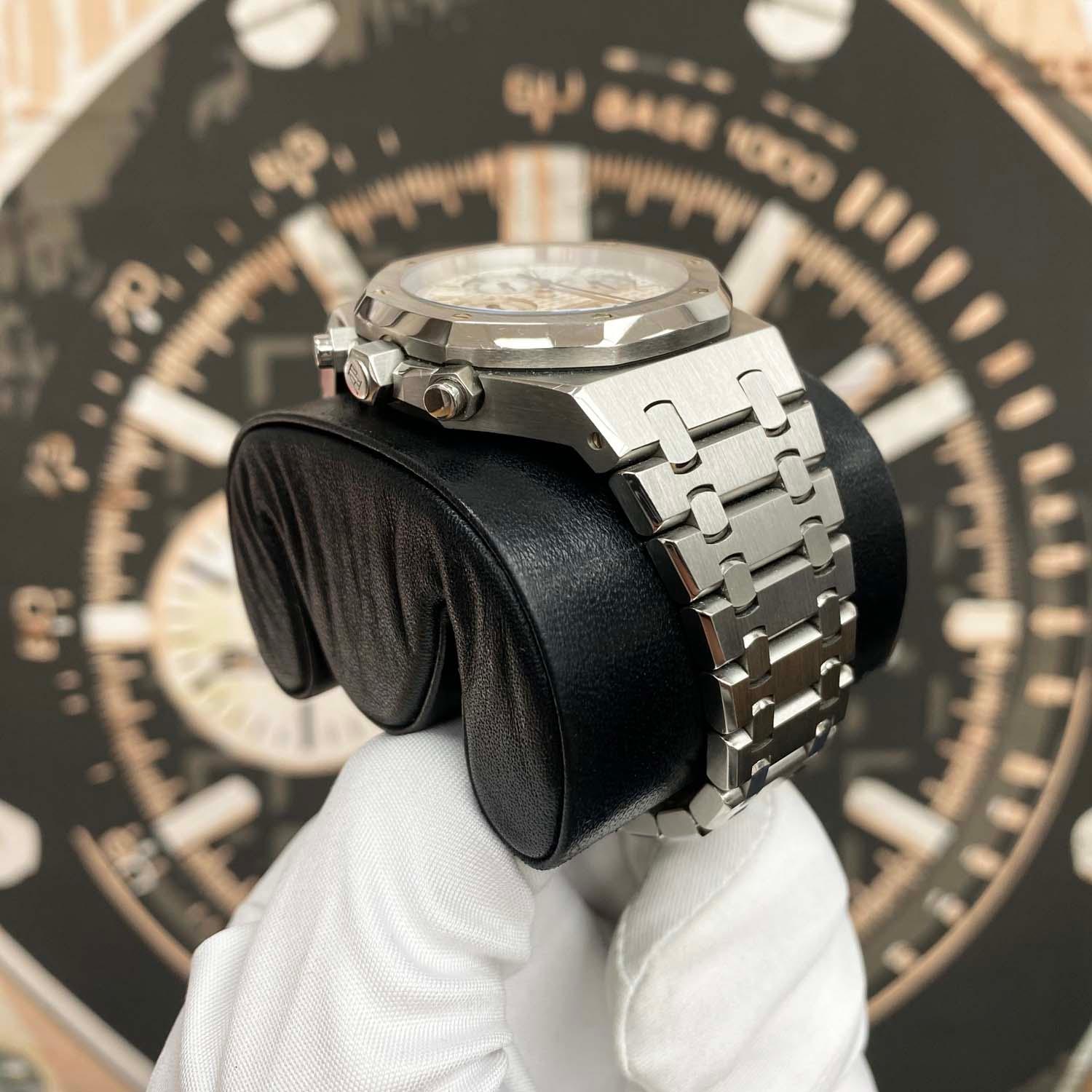 Audemars Piguet Royal Oak Chronograph 39mm 25860ST.OO.1110ST.01 White Dial Pre-Owned - Gotham Trading
