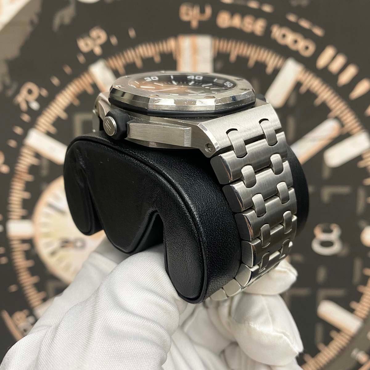 Audemars Piguet Royal Oak Offshore Diver 42mm 15710ST On Steel Bracelet Black Dial Pre-Owned - Gotham Trading