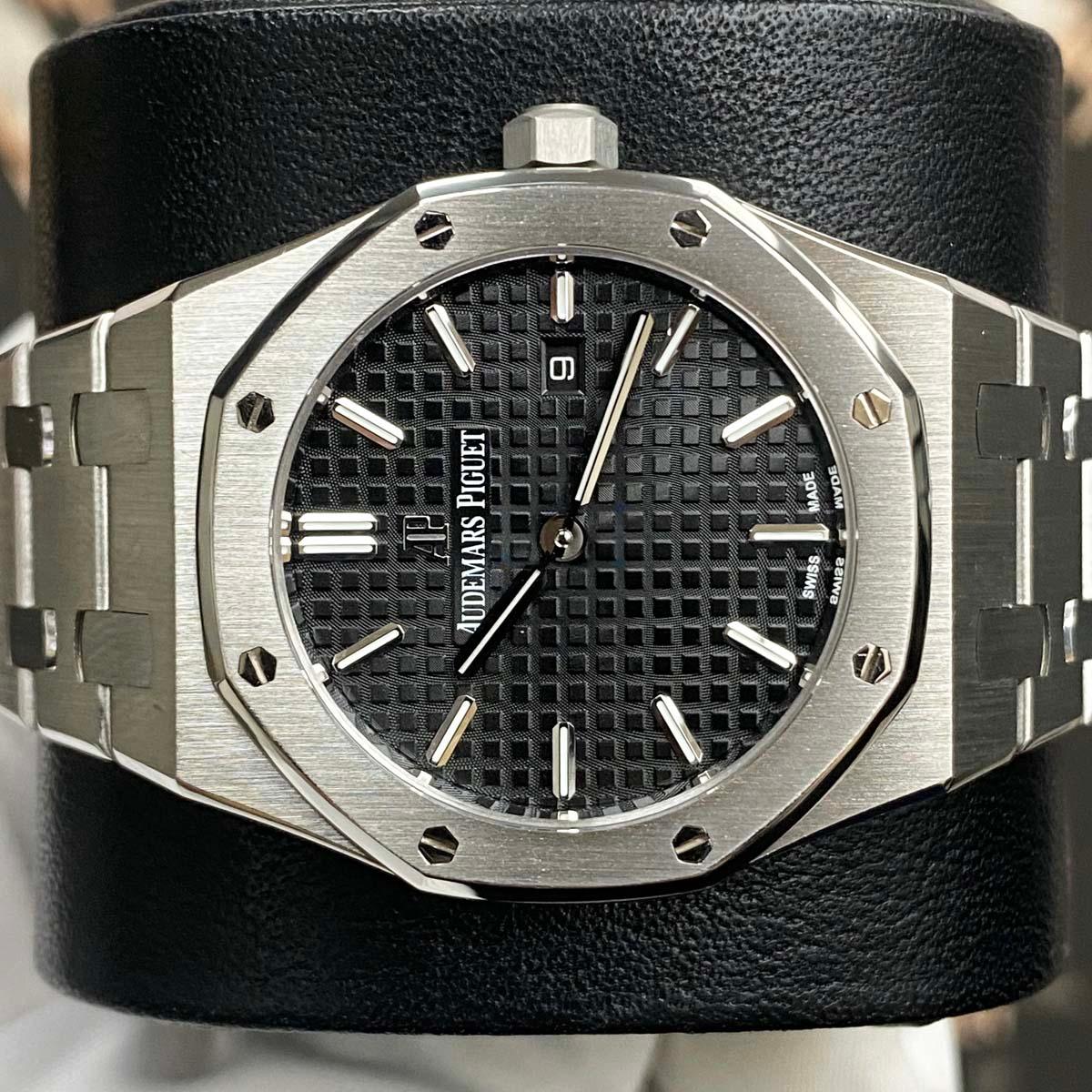Audemars Piguet Royal Oak Quartz 33mm 67650ST.OO.1261ST.01 Black Dial Pre-Owned - Gotham Trading