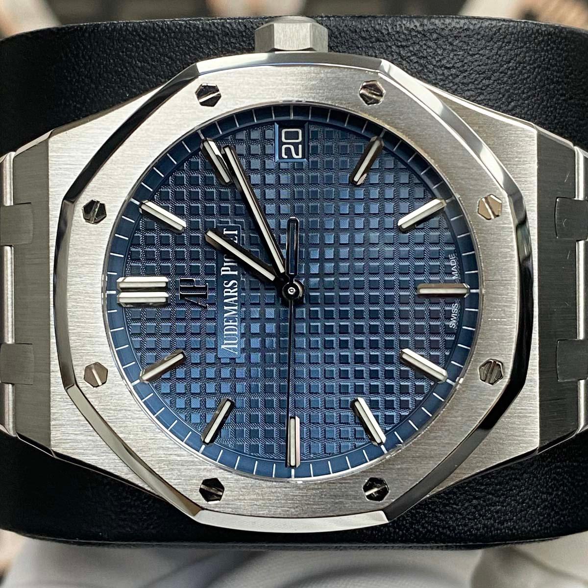 Audemars Piguet Royal Oak 41mm 15500ST.OO.1220ST.01 Blue Dial Pre-Owned - Gotham Trading