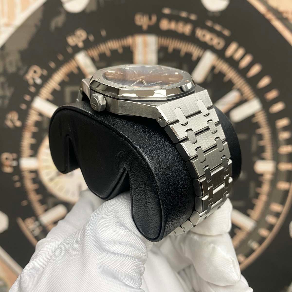 Audemars Piguet Royal Oak 41mm 15500ST.OO.1220ST.01 Blue Dial Pre-Owned - Gotham Trading