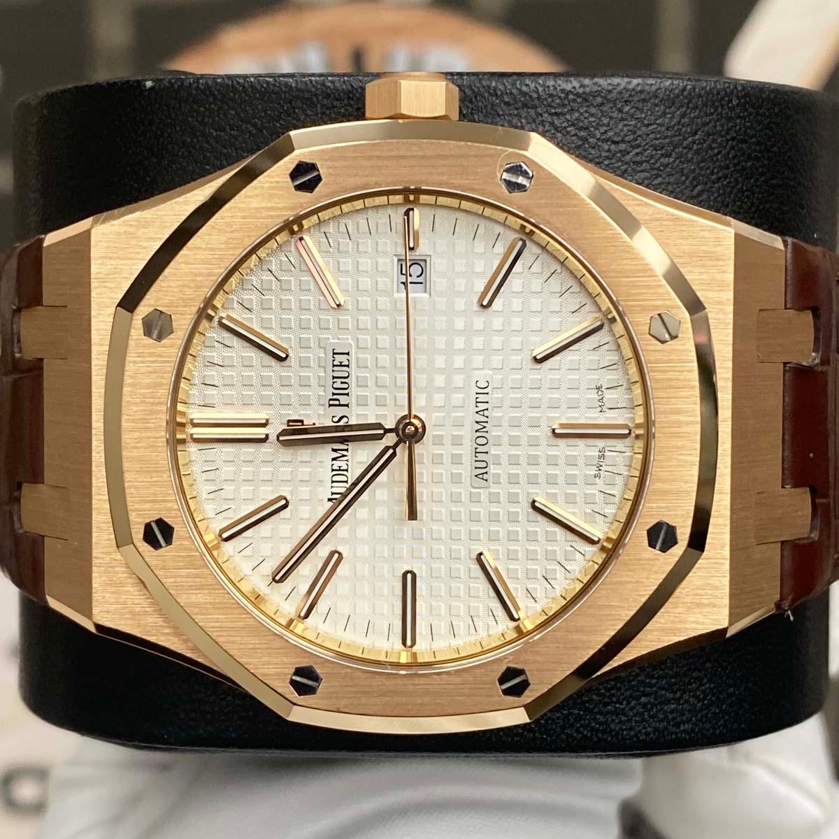 Audemars Piguet Royal Oak 41mm 15400OR.OO.D088CR.01 White Dial Pre-Owned - Gotham Trading