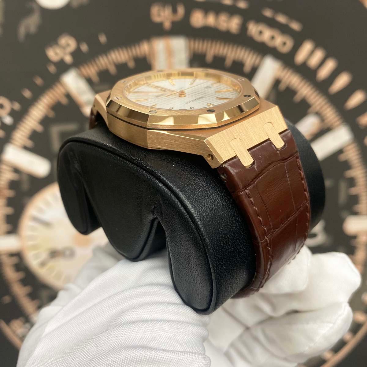 Audemars Piguet Royal Oak 41mm 15400OR.OO.D088CR.01 White Dial Pre-Owned - Gotham Trading