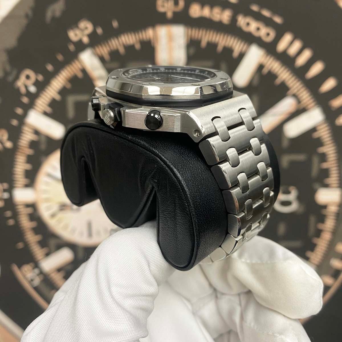 Audemars Piguet Royal Oak Offshore Chronograph On Steel Bracelet 42mm 26470ST Grey Dial Pre-Owned - Gotham Trading