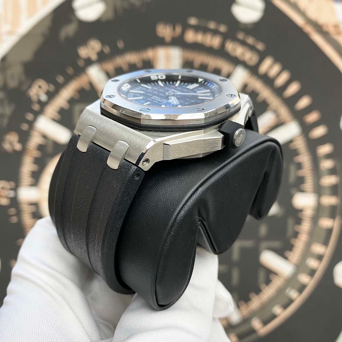 Audemars Piguet Royal Oak Offshore Diver Full Set 42mm 15710ST.OO.A002CA.01 Black Dial Pre-Owned - Gotham Trading