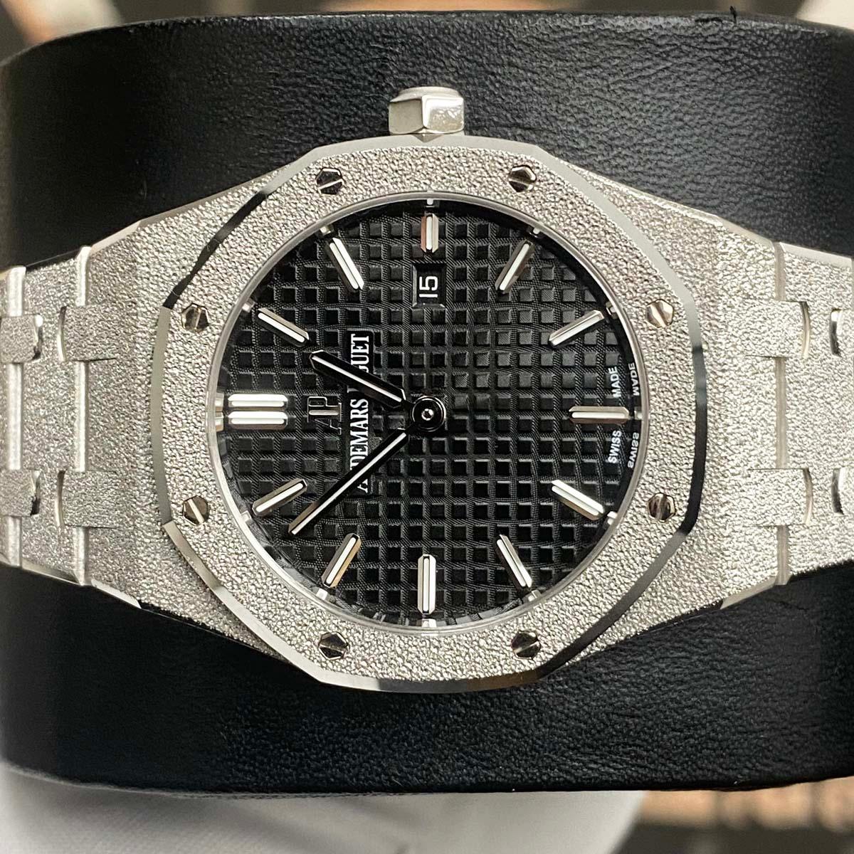 Audemars Piguet Royal Oak Frosted 33mm 67653BC Black Dial UNWORN - Gotham Trading