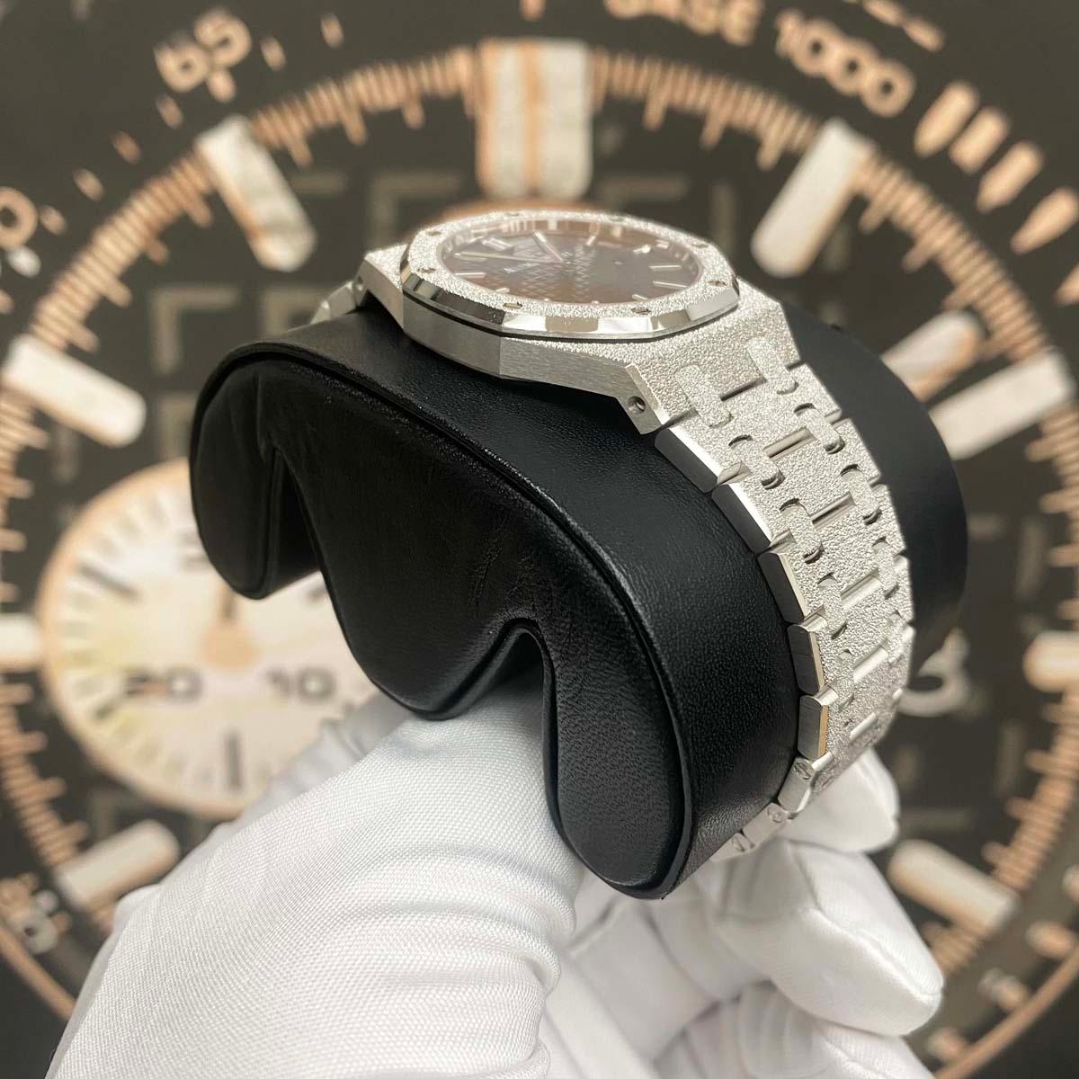 Audemars Piguet Royal Oak Frosted 33mm 67653BC Black Dial UNWORN - Gotham Trading