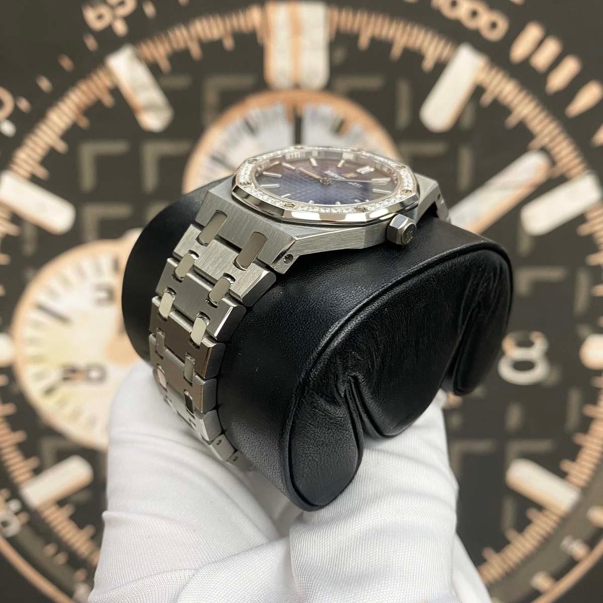 Audemars Piguet Limited Edition Royal Oak Quartz 33mm 67651IP Blue Dial Pre-Owned - Gotham Trading