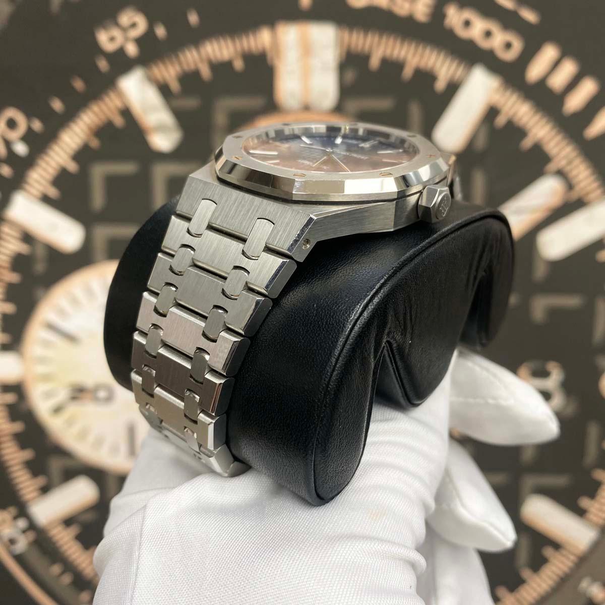 Audemars Piguet Royal Oak 41mm 15400ST.OO.1220ST.03 Blue Dial Pre-Owned - Gotham Trading