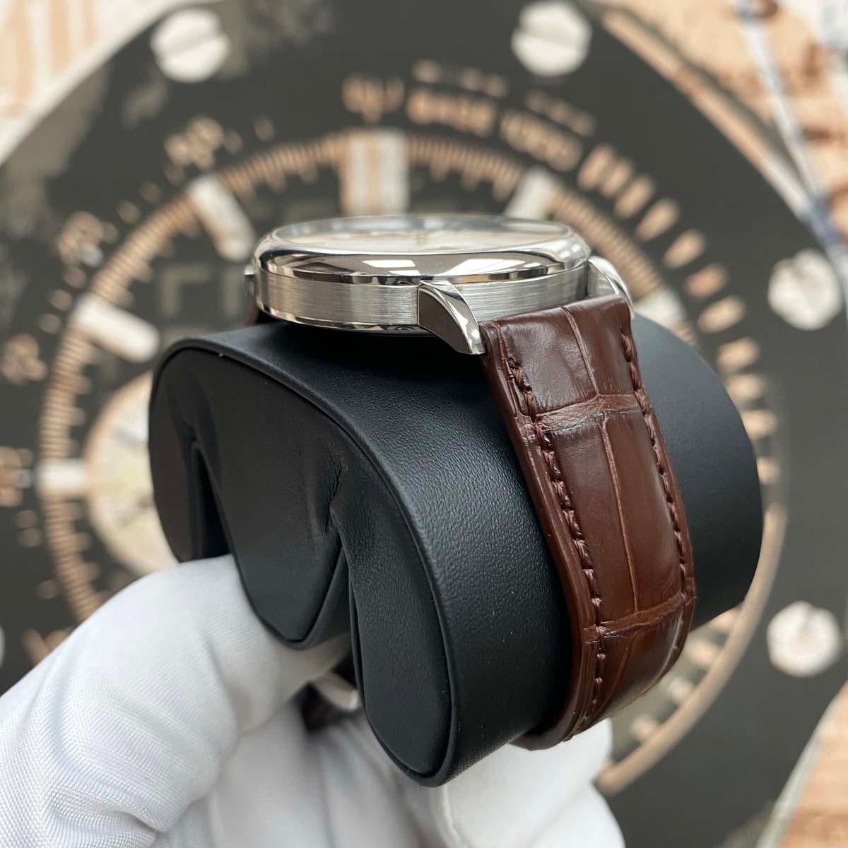 A. Lange & Sohne Saxonia 18kt White Gold Moon Phase Automatic Silver Dial Pre-Owned - Gotham Trading