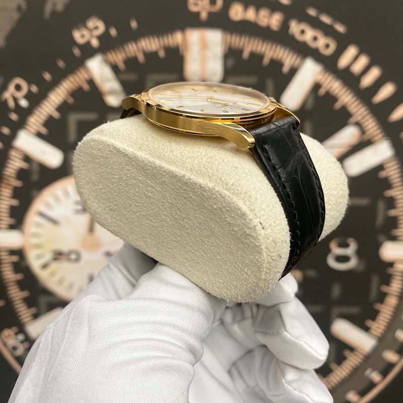 Patek Philippe Calatrava 37mm 5196J Sliver Dial Pre-Owned - Gotham Trading