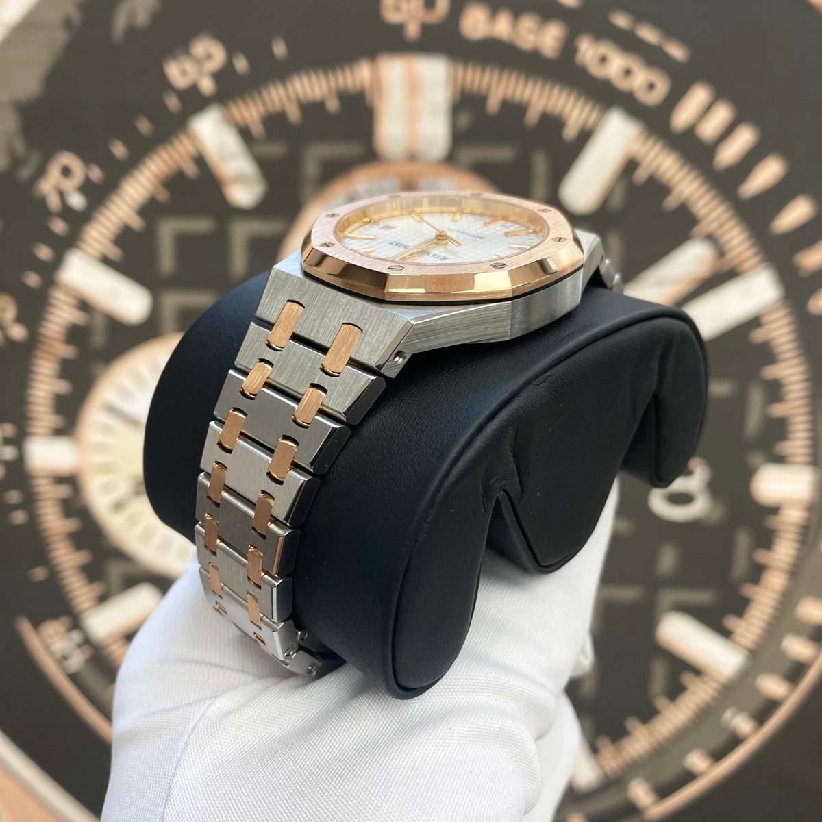 Audemars Piguet Royal Oak 37mm 15450SR.OO.1256SR.01 Silver Dial Pre-Owned - Gotham Trading