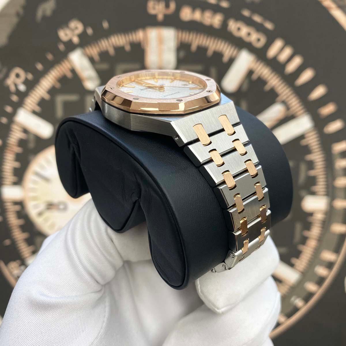 Audemars Piguet Royal Oak 37mm 15450SR.OO.1256SR.01 Silver Dial Pre-Owned - Gotham Trading