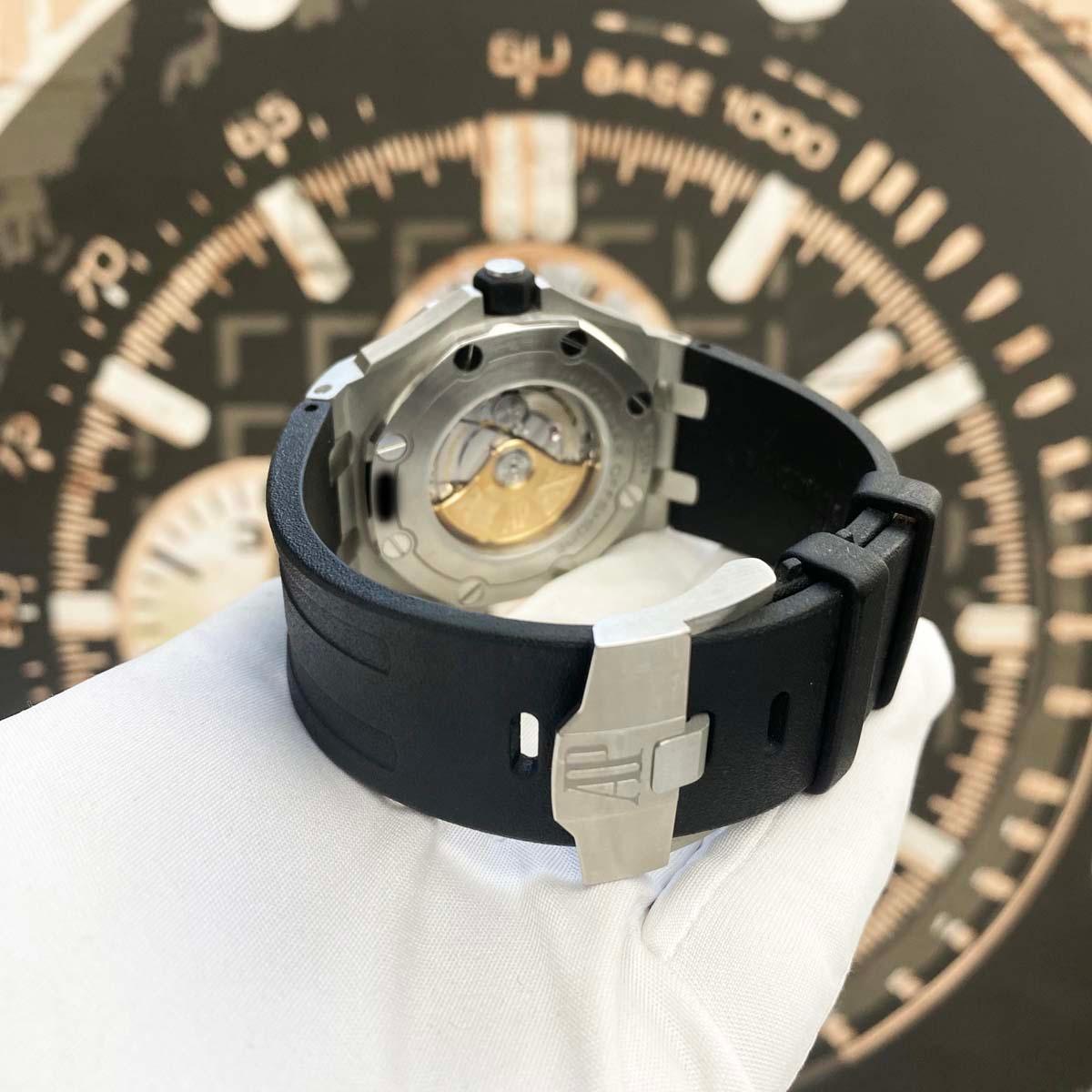 Audemars Piguet Royal Oak Offshore Diver 42mm 15710ST White / Black Dial Pre-Owned - Gotham Trading