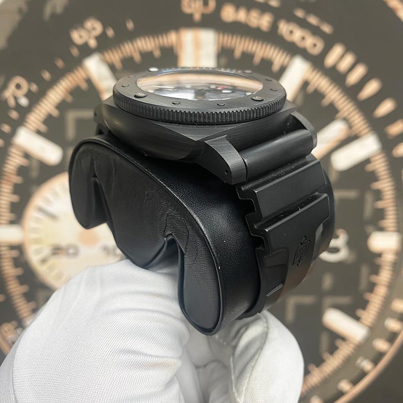 Panerai Luminor Marina Carbotech 44mm Grey Dial PAM01039 Pre-Owned - Gotham Trading