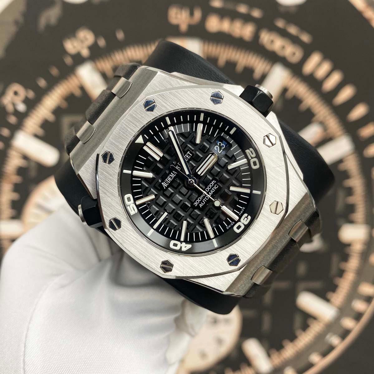 Audemars Piguet Royal Oak Offshore Diver 42mm 15703ST Black Dial Pre-Owned - Gotham Trading
