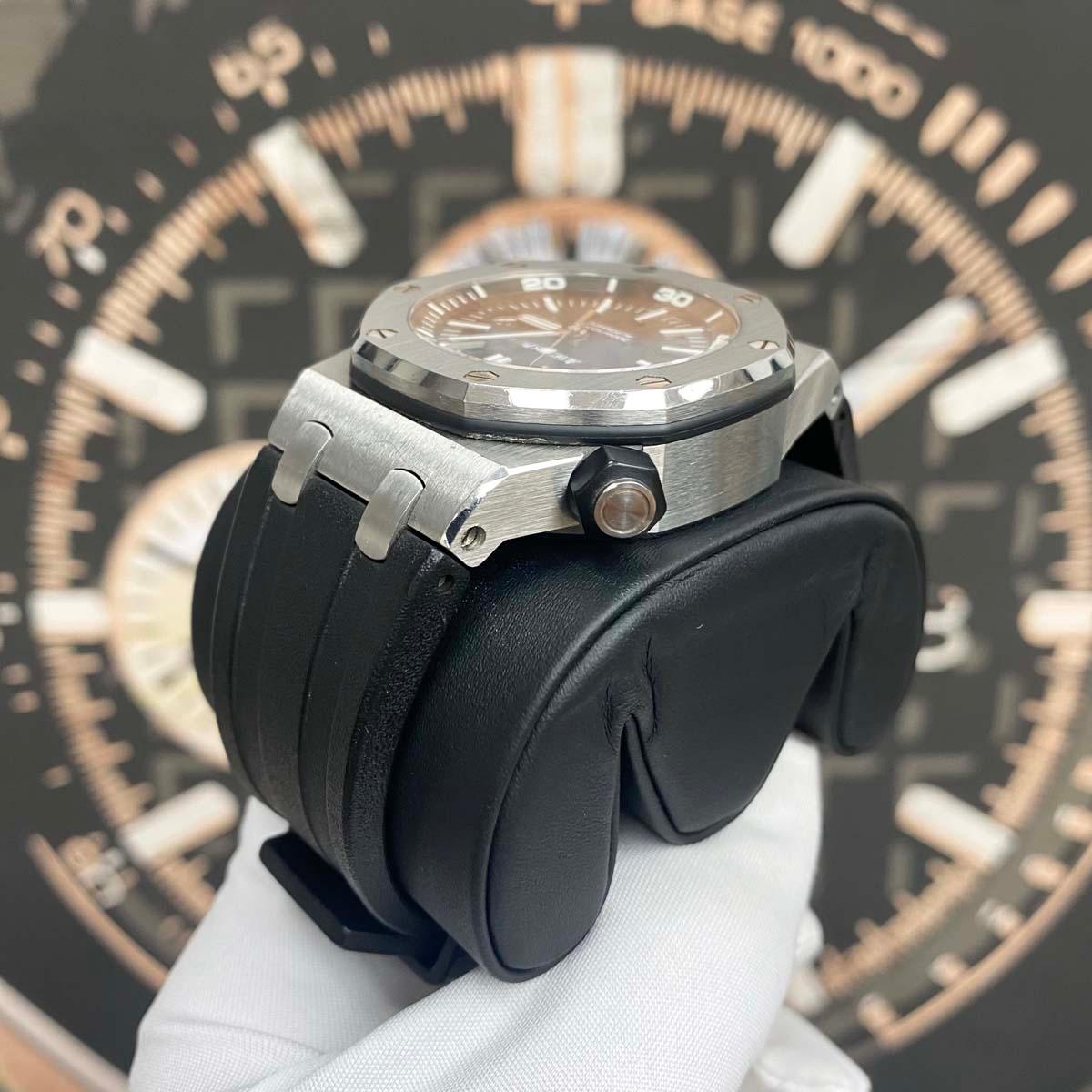 Audemars Piguet Royal Oak Offshore Diver 42mm 15703ST Black Dial Pre-Owned - Gotham Trading