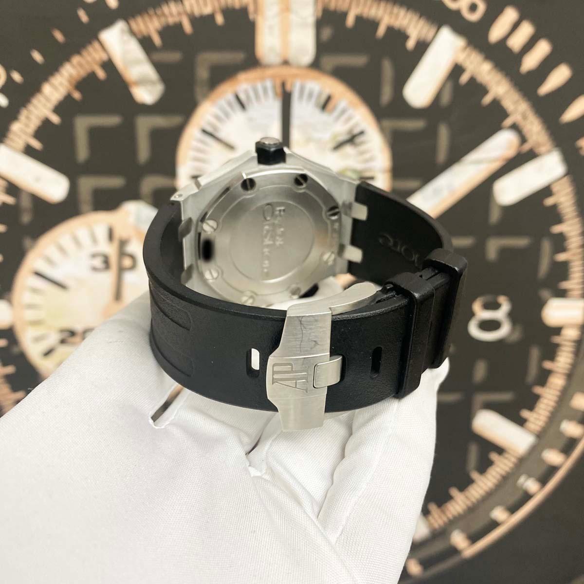 Audemars Piguet Royal Oak Offshore Diver 42mm 15703ST Black Dial Pre-Owned - Gotham Trading